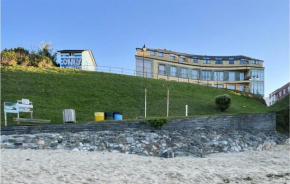 Amazing Apartment In O Porto De Espasante